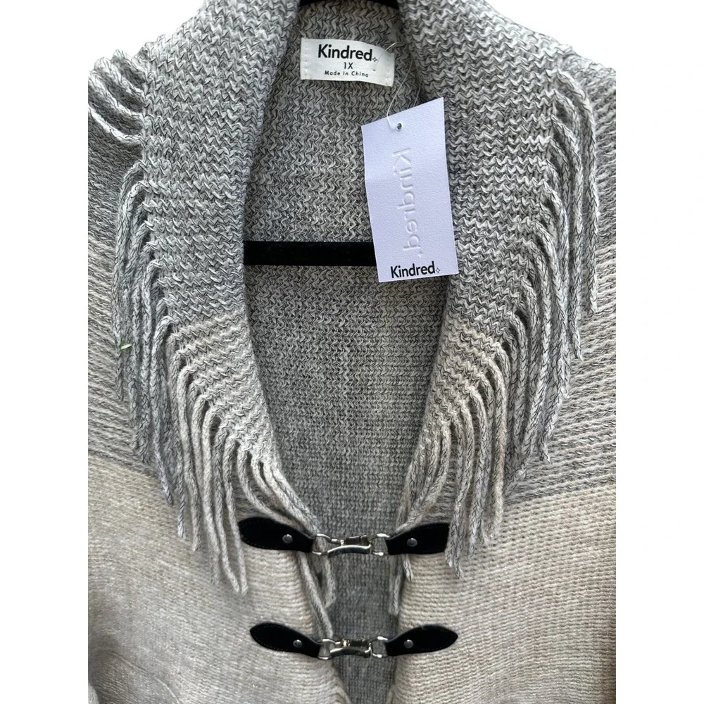 Kindred Plus Women 1X Grey Cream Metallic Fringe Toggle Cardigan Sweater NWT
